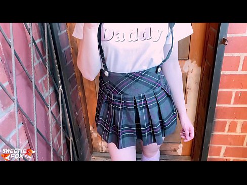 ❤️ L'escola es xucla la polla profundament i la folla en lloc de les classes. ❤❌ Vídeo de merda al ca.sexafinkarasskaz.ru ☑