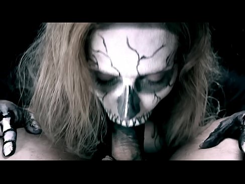 ❤️ Noia dimoni xuclant polla amb la seva boca negra i empassant semen. ❤❌ Vídeo de merda al ca.sexafinkarasskaz.ru ☑